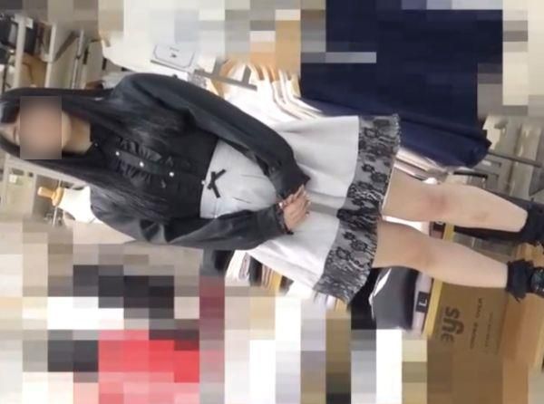 【リアルHQ盗撮】橋本環奈ちゃん似の美少女ショップ店員のパンティを逆さ撮りしてきたぞ！